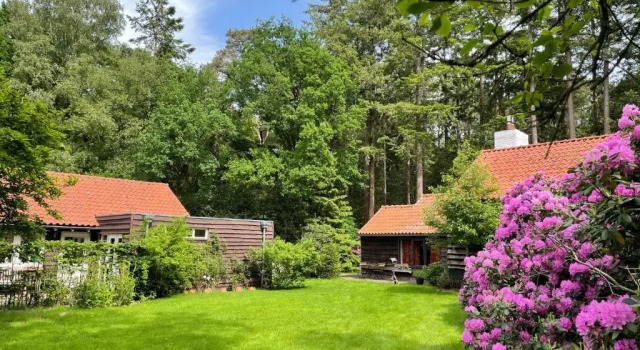 Коттедж c 1 комнатой Landgoed Dennenholt - 5 unique holiday homes