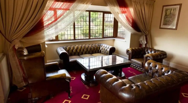 The Pear Tree Inn & Country Hotel, Забронировать Отель Вустер Вустершир
