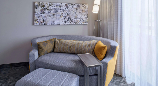 Четырёхместный люкс c 1 комнатой Sonesta Select Indianapolis Carmel