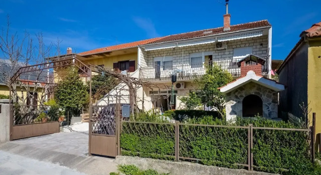 Mali Mate Apartments