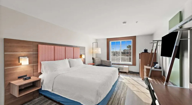 Двухместный номер Standard с балконом Hampton Inn by Hilton Calexico