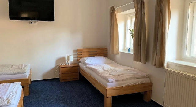 Mikulov Inn - hotel Zeme, Prenota Hotel Mikulov Palava