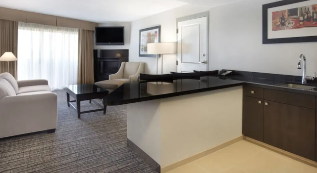 Люкс c 1 комнатой Holiday Inn Scottsdale North- Airpark by IHG