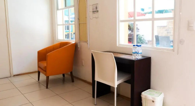 Четырёхместный номер Standard Happy Express Hotel