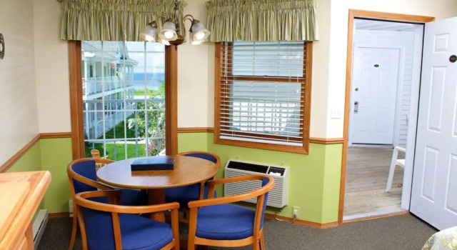 Семейный номер Standard с частичным видом на море Bay Breeze Resort