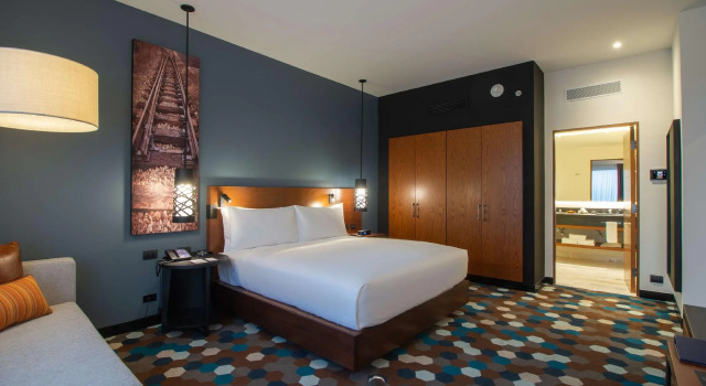 Двухместный люкс с 2 комнатами Doubletree By Hilton Celaya