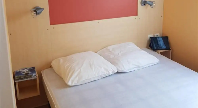Camping des Nières, Book Campingplads Hoteller i Ebreuil med pool, Swimmingpool