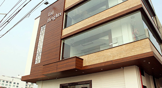 Hotel Taj Heights