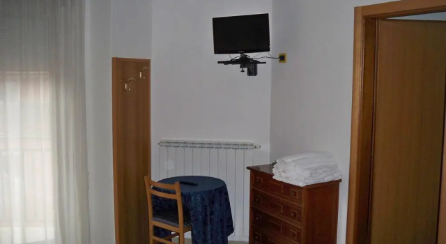 Albergo Corradetti, Book Hotel Hotels in Abruzzo with Parking, Parking