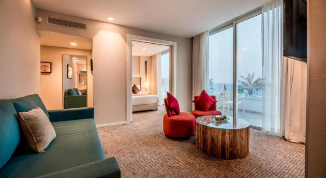 Люкс с видом на море Astral Maris Hotel