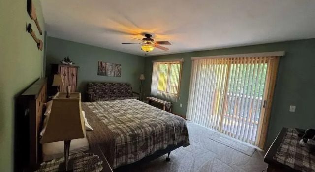 Minocqua Lake Condo B7- 2 Story Rustic Town Home