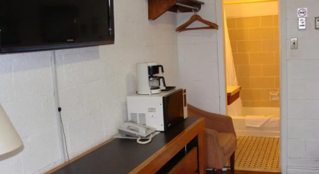 Четырёхместный номер Standard Lion Motel