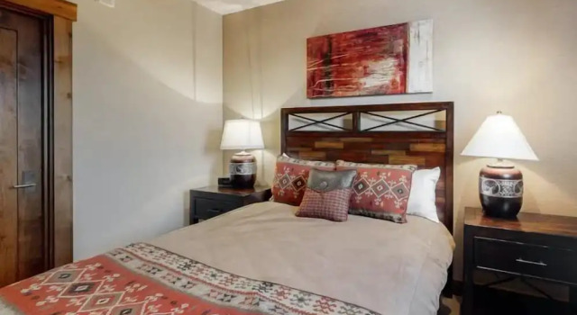 Luxury 4 Bedroom Penthouse Rental off Main Street Within Walking Distance to Peak 9
