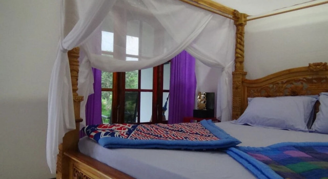 Lotus Guesthouse Sudaji, Забронировать Отель Отели провинции Бали с завтраком, Завтраки