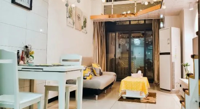 Люкс Дуплекс c 1 комнатой Jiujiang Sanqiu Homestay