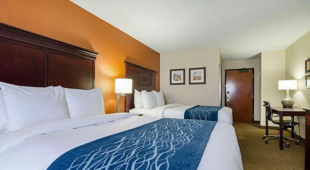 Номер Deluxe Comfort Inn & Suites Hutchinson
