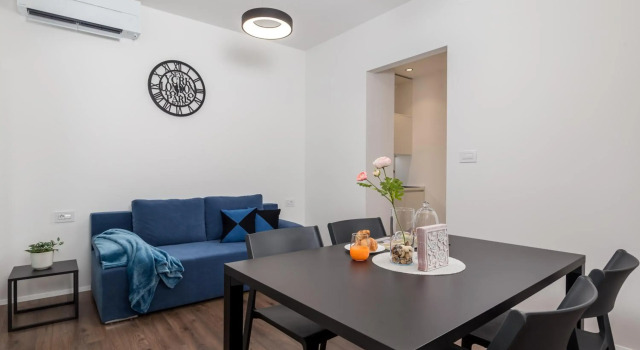 Apartmani Artqart Rijeka, Забронировать Отель Риека Приморско-Горанская жупания