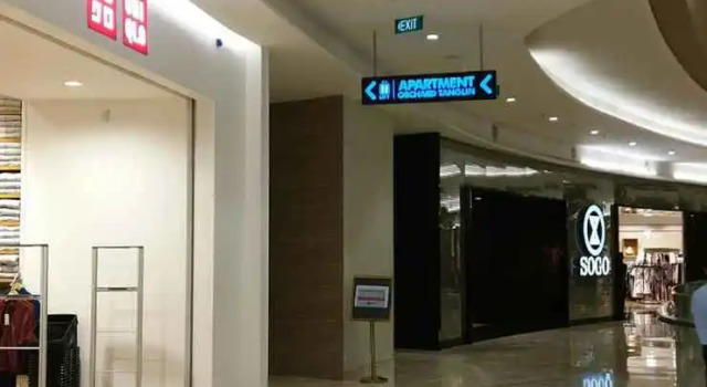 Spacious and Tidy Studio Apartment Access to Pakuwon Mall at Tanglin Supermall Mansion By Travelio