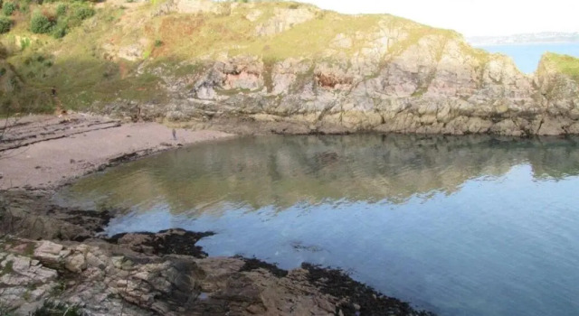 A modern and cosy apartment just yards from Brixham’s bustling harbourside