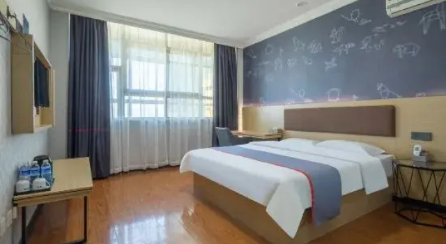 Люкс Deluxe Junyi Chain Hotel (Pinggu Dama Roundabout)