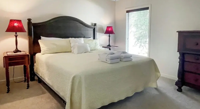 742 Schooner Court at The Sea Pines Resort, Забронировать Курортный отель Отели Южной Каролины 3 звезды, 3*