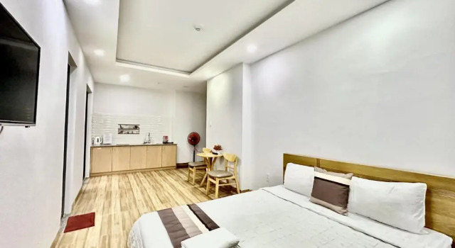 Двухместный номер Superior RedDoorz Plus near E-Town 2