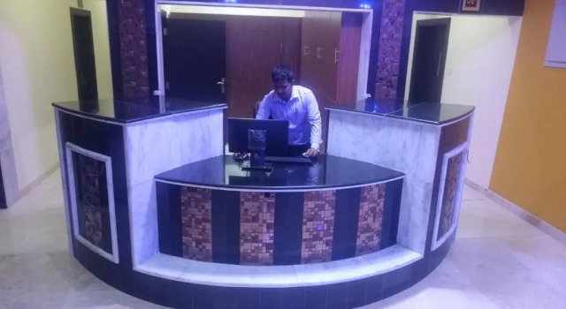 Al Mabila Hotel, Book Hotel Hotels in Seeb with Parking, Parking