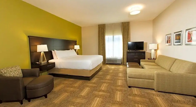 Двухместная студия люкс Staybridge Suites Orlando at SeaWorld by IHG