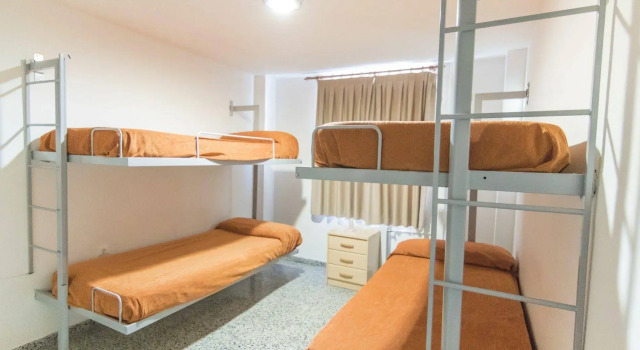 Albergue Inturjoven Granada, Забронировать Хостел Ронда Гранада, рядом с Вильярехо