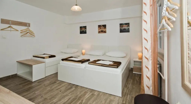 Трёхместный номер Standard с видом на сад Guesthouse Aurora
