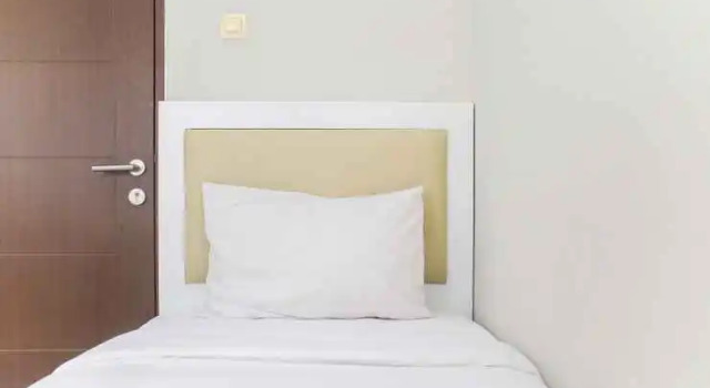 Cozy Living and Comfortable 2BR at Lagoon Bekasi Town Square Apartment By Travelio