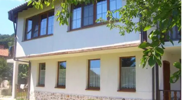 Villa Ira