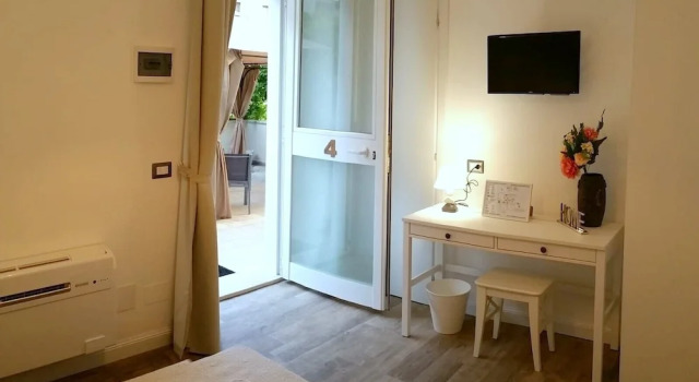 Garden House - Luxury Guest House