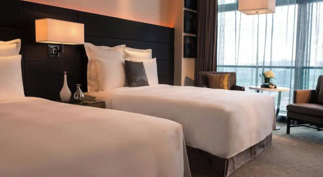Четырёхместный клубный номер Standard Renaissance Guiyang Hotel