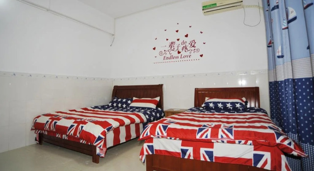 Surfing Youth Hostel
