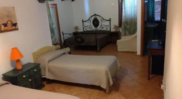 Standard Quadruple room Bed & Breakfast Laino