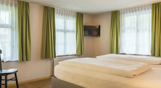 Четырёхместный номер Classic Hotel Sonne