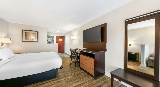 Двухместный номер Standard Quality Inn & Suites Sacramento Downtown Area