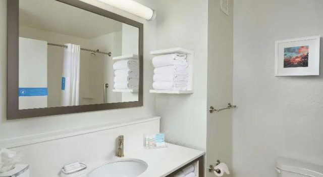 Люкс с балконом Hampton Inn Juno Beach