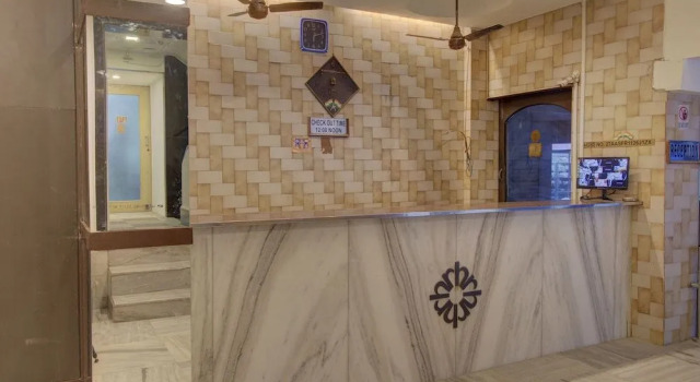 OYO Flagship 36853 Hotel Rajdoot
