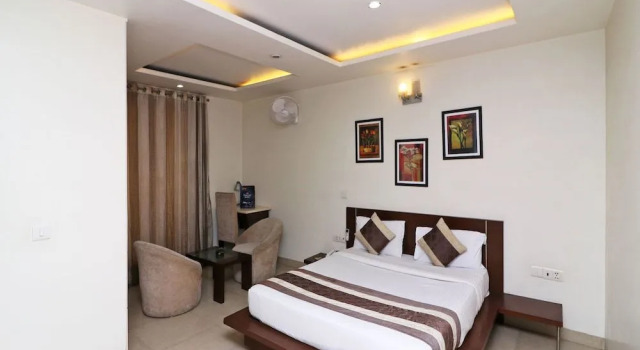 OYO 15503 Corporate House
