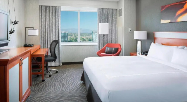 Номер Standard San Jose Marriott