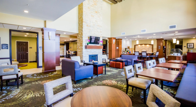 Staybridge Suites Plano North - Frisco by IHG, Забронировать Отель Площадь Фриско Dallas - Fort Worth Metropolitan Area, рядом с Гейлорд Паркуэй 6801