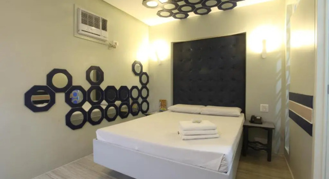 Номер Premium Hotel 99 Monumento