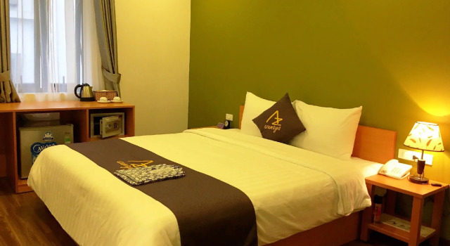 Номер Deluxe Hotel Azumaya Linh Lang