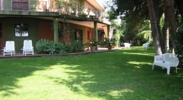Четырёхместный люкс Comfort c 1 комнатой Villa delle Palme