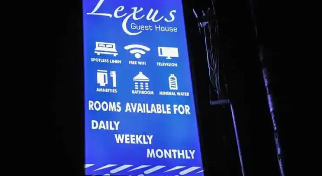 Lexus guest house Medan, Rezervovat Penzión Hotely v Medan s parkováním, Parkování
