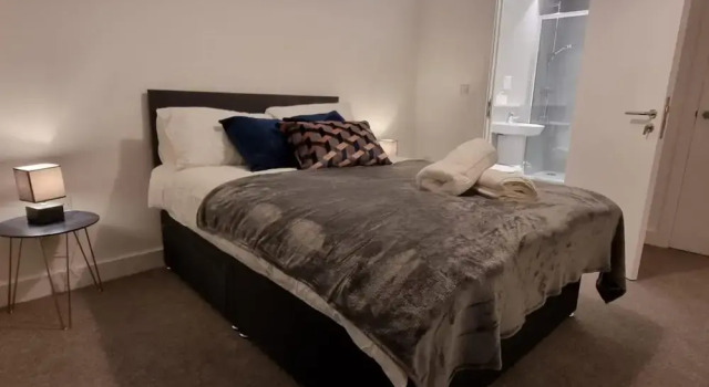 Balcony View Apartment- Sleeps 5 & Private Parking, Забронировать Апартаменты/квартира Апартаменты Уэст-Мидлендс, Апартаменты/квартира