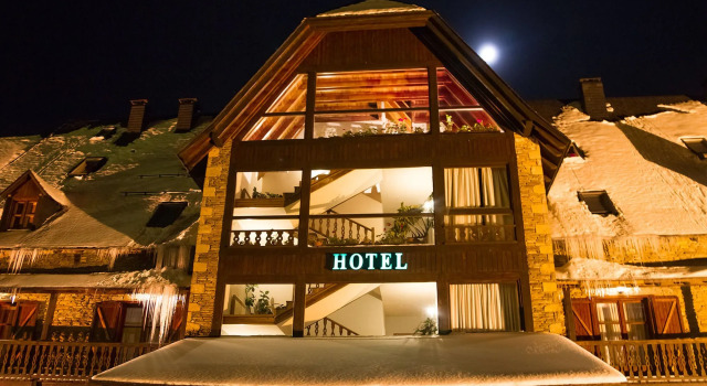 Hotel Chalet Bassibe, Buchen Sie Chalet SPA-Hotels in Naut Aran, SPA