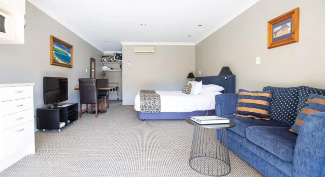 Студия Murchison Motels